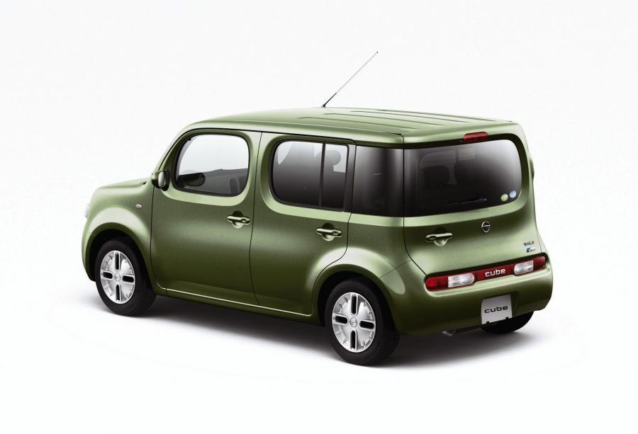  Nissan Cube 2009 года  (фото 34 из 137)